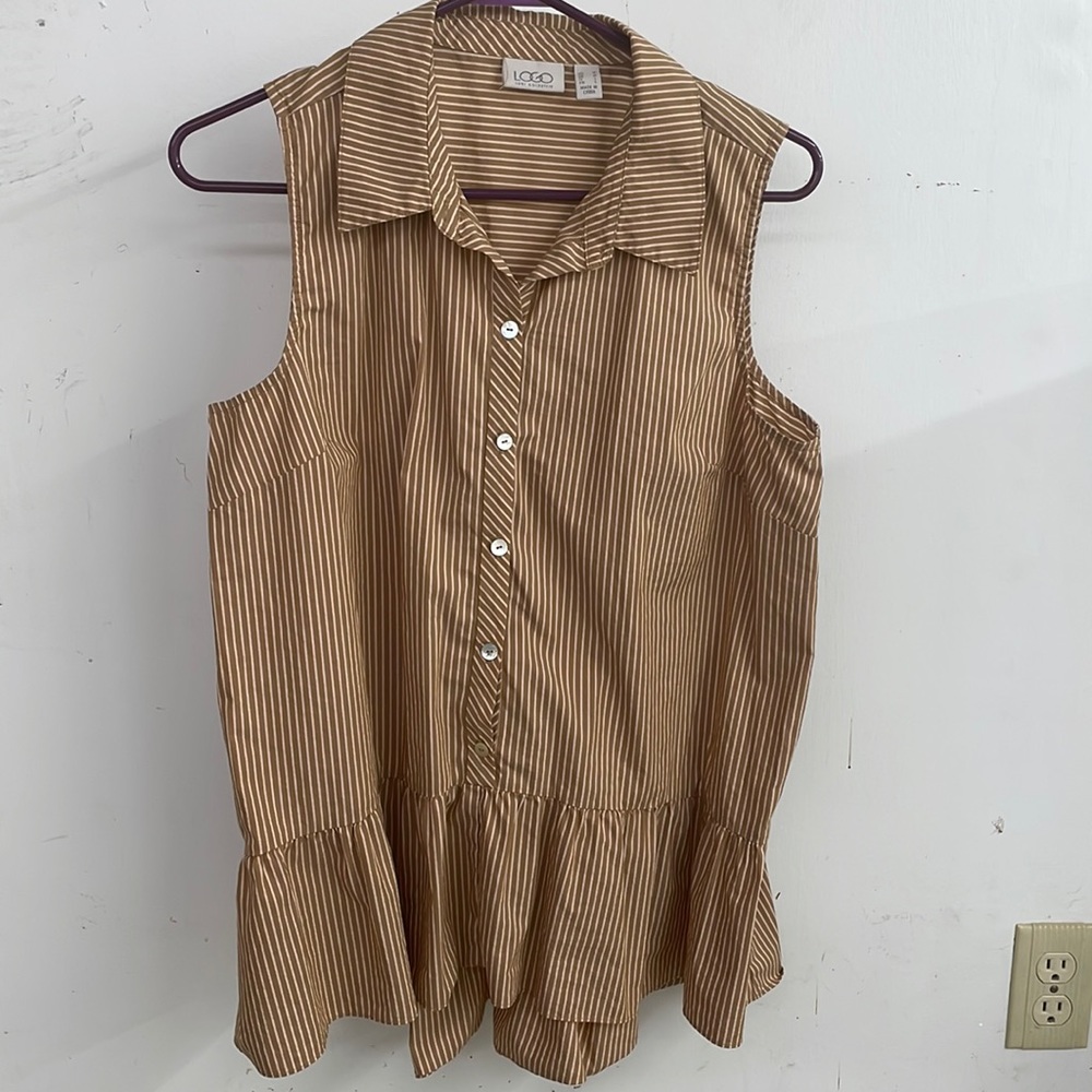 Super Cute women’s Summer Top! Brown Peach Pin Stripes Medium Sleeveless